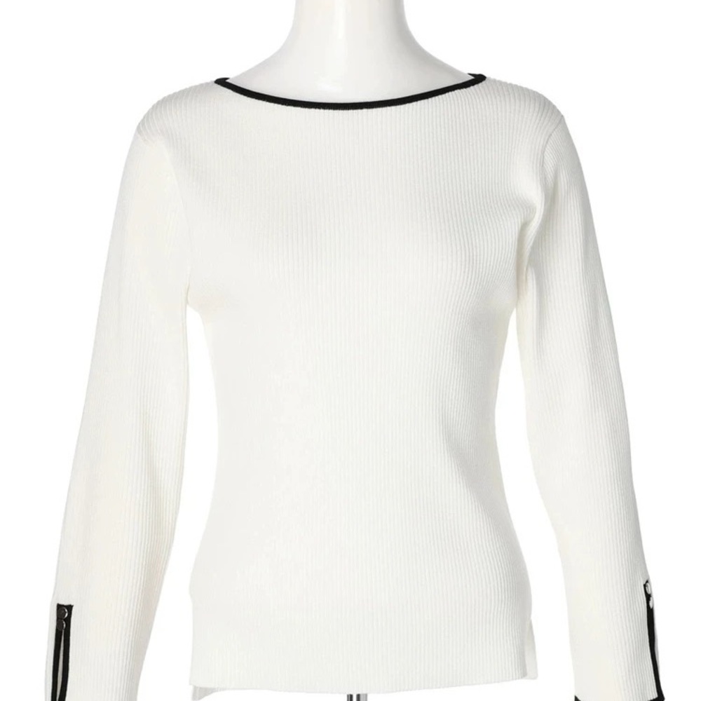 Jusglitty smilar style knit top